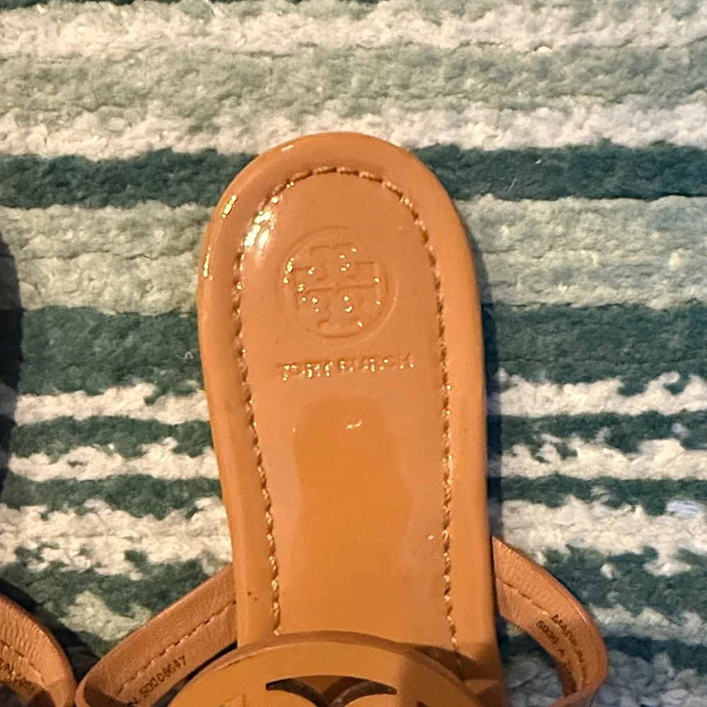 🆕 Tory Burch Miller patent leather sandal - Picture 5 of 6